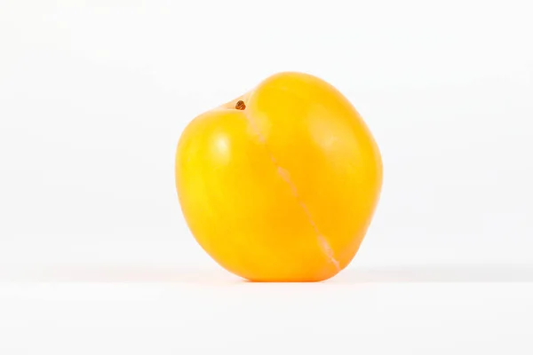 新鲜成熟的李子水果 — 图库照片