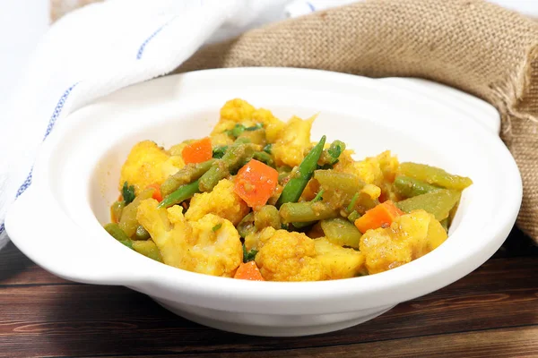 Karışık sebze köri