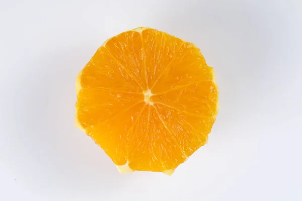 Geschälte Orangenscheibe — Stockfoto