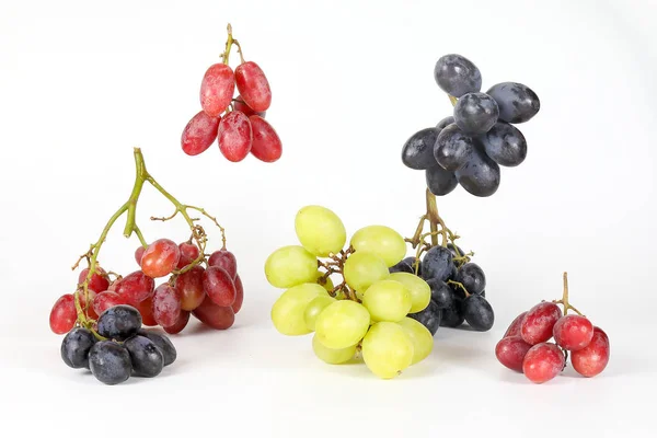 Rojo Verde Negro racimo de uva — Foto de Stock
