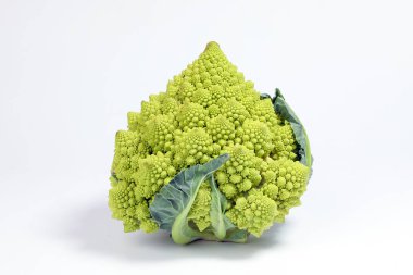 Yeşil romanesco brokoli