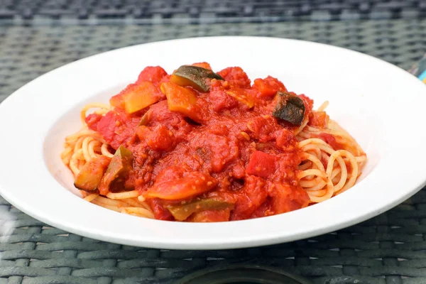 Molho de carne picada vegetal robusto Espaguete — Fotografia de Stock
