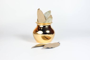 defne yaprağı baharat parlak metal po