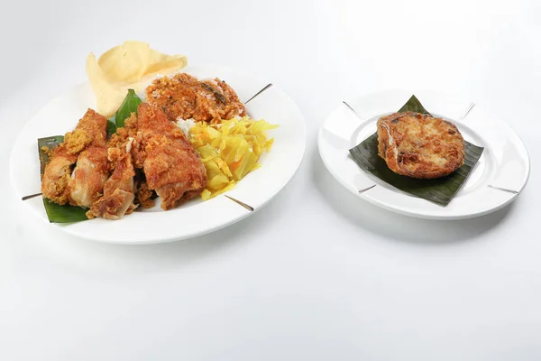 Традиционная Малайзийская Индийская Еда Белая Рисовая Капуста Овощное Мясо Фритюре — стоковое фото