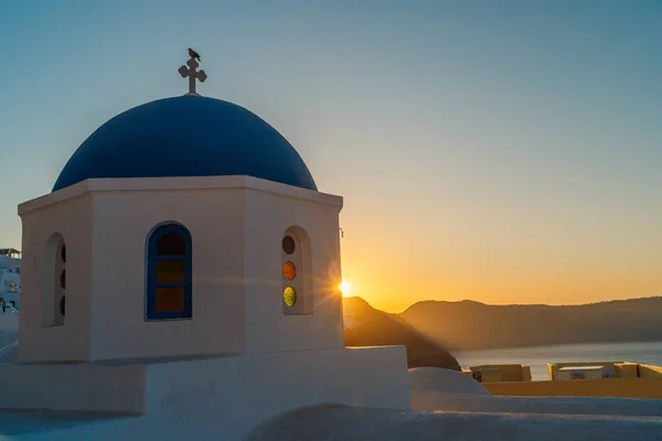 Santorini-Sonnenaufgang in Griechenland — Stockfoto