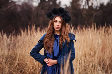 Alanındaki. Gotik kız