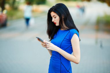 Evet yüksek model kız.