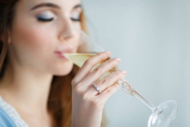 güzel gelin içki şampanya