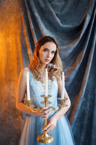 Gelin elbise bir mum