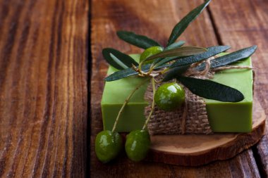 El yapımı zeytinyağı sabunu.