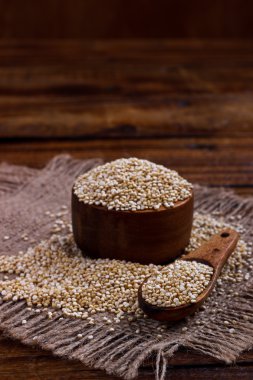 Quinoa tohumları yığını