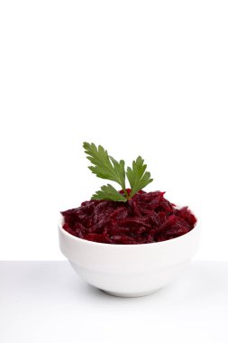 taze rendelenmiş pancar salatası