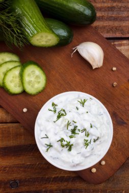 Cacık daldırma ve malzemeler