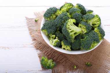 Sağlıklı organik brokoli