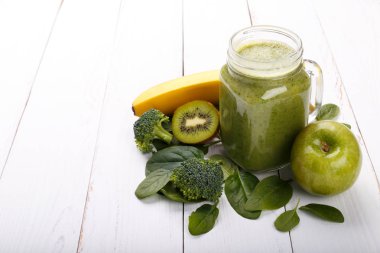 Yeşil Detoks güler yüzlü