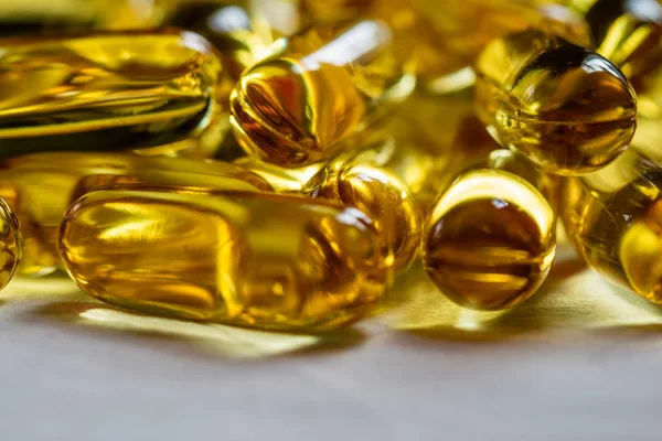 Balık yağı desteği, tıbbi ve sağlık konsepti