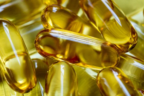 Balık yağı desteği, tıbbi ve sağlık konsepti