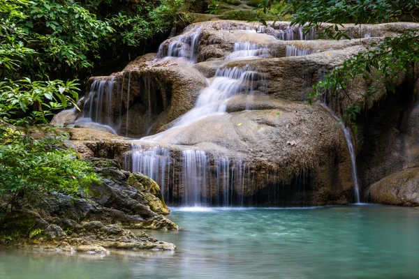 Erawan şelale Kanchanaburi Tayland