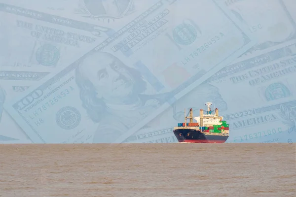 Vrachtschip Oceaan Met Dollar Cash Achtergrond Bedrijfsconcept Logistiek Transport — Stockfoto