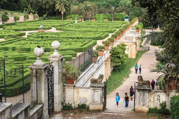 Visitantes de la villa Doria Pamphili en la Via Aurelia Antica, Roma, Italia —  Fotos de Stock