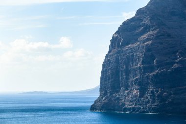 Arial görünümü Los Gigantes kayalıklarla, Tenerife, İspanya