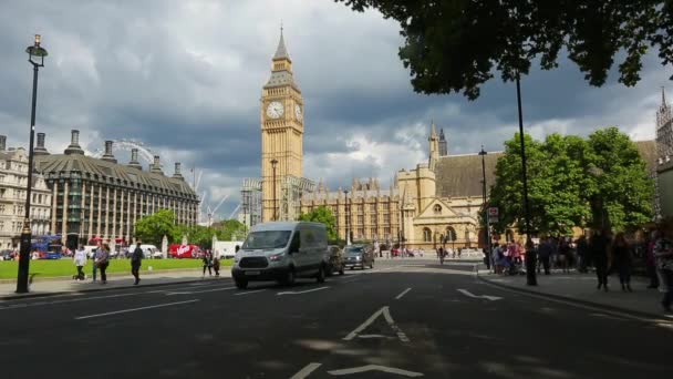 Parliament Square Garden and Big Ben, Лондон, Великобритания — стоковое видео