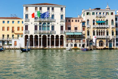 Palazzo Michiel dalle Colonne Venedik, nehir yan görünüm