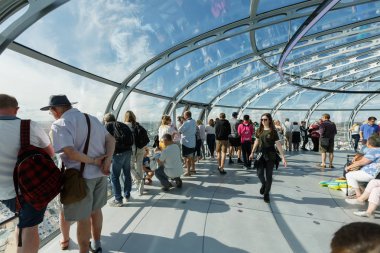 ziyaret edenler Brighton sahil kuş-göz görüş manzarasının keyfini çıkarın.