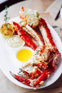 Soslu Kral Yengeç Kümesi