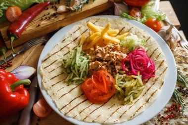 Bölgede Shawarma kebabı