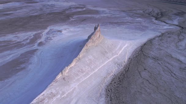 Le fond de l'ancien océan asséché de Téthys reste des montagnes salées — Video