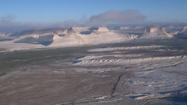 Kadim kurumuş Tetis okyanusunun dibi tuz dağlarının kalıntıları. — Stok video