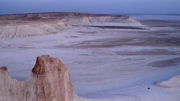 O fundo do antigo oceano seco de Tétis permanece das montanhas salgadas — Vídeo de Stock