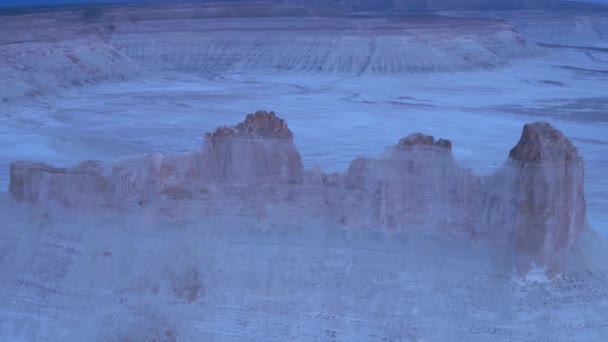 El fondo del antiguo océano seco de Tetis, los restos de las montañas de sal. 4k. Fotografía aérea — Vídeo de stock