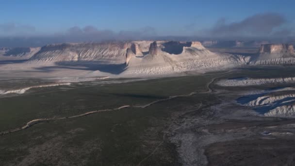 El fondo del antiguo océano seco de Tetis, los restos de las montañas de sal. 4k, Boszhira — Vídeo de stock