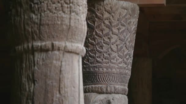 Wooden column historic ancient pillar part of an architectural structure — Stock Video