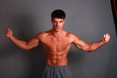 Atlet kameraya benziyor