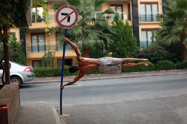 Drapeau humain dans la rue — Photo