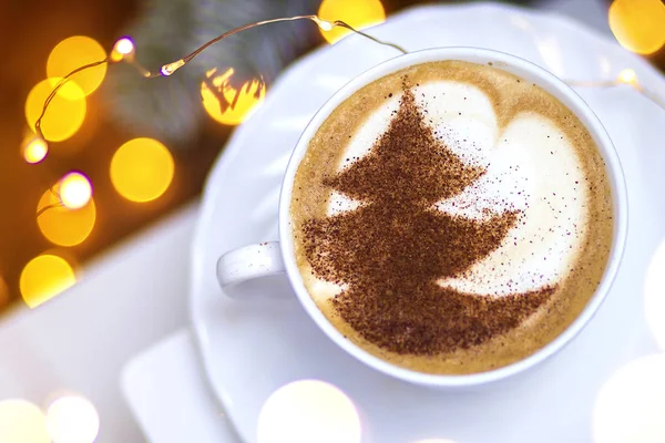 Choinka Rysunek Latte Art Filiżanka Kawy — Zdjęcie stockowe