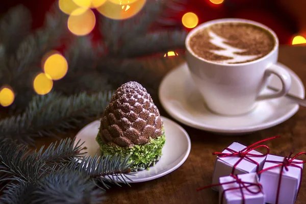 christmas tree ,drawing latte art,  coffee cup