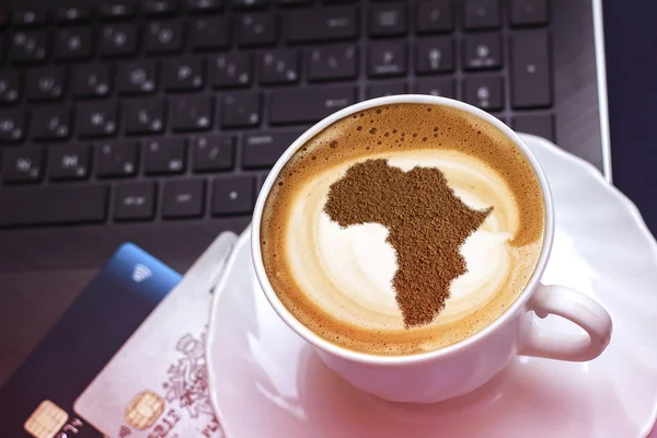 Filiżanka Kawy Cappuccino Zdjęciem Afryki Pianie Mleka — Zdjęcie stockowe