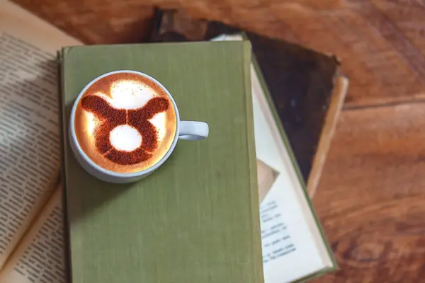 Tasse Latte Oder Cappuccino Mit Buch Café — Stockfoto