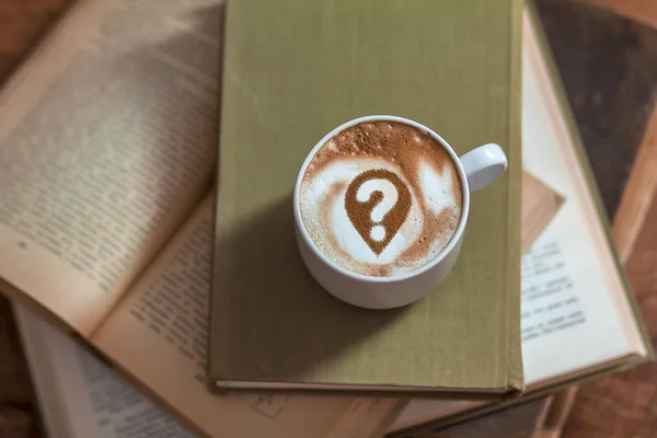 Kaffeetasse Mit Fragezeichen Schaumkonzept Für Probleme Unsicherheit Und Fragen — Stockfoto