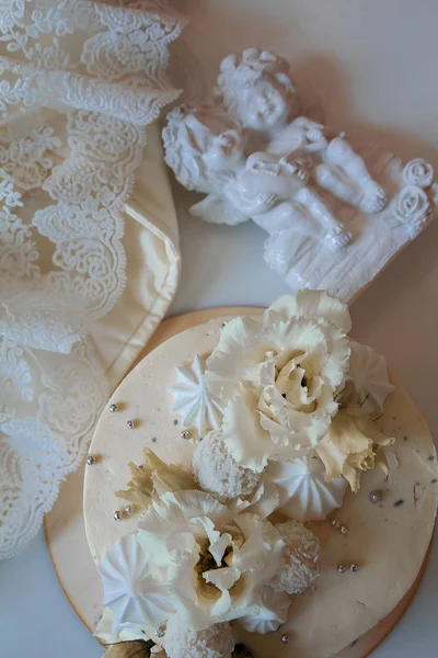 Close White Wedding Cake — Stock Photo, Image