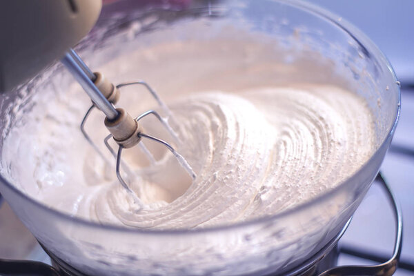 whipping egg whites in meringue