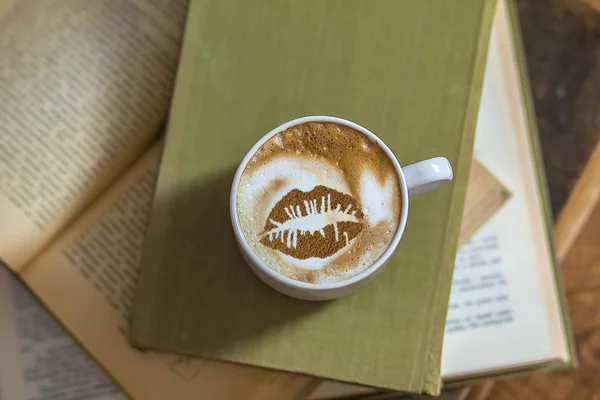 Blick Von Oben Auf Heißen Kaffee Mit Lippen Cappuccino Latte — Stockfoto