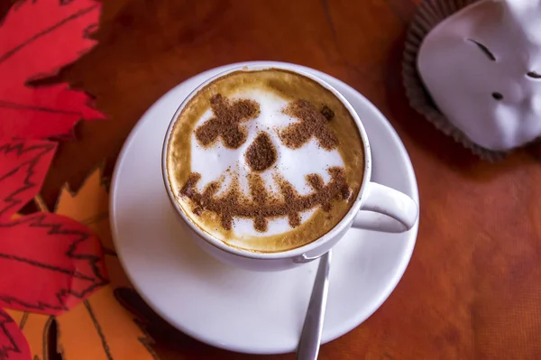 Taza Café Capuchino Con Halloween Símbolo Latte Arte Espuma Leche —  Fotos de Stock