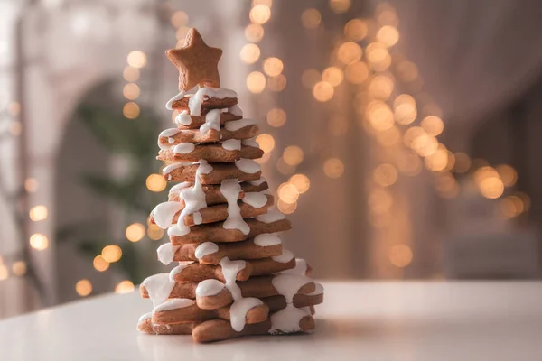 Decoração Natal Árvore Natal Pães Gengibre Com Luzes Bokeh — Fotografia de Stock