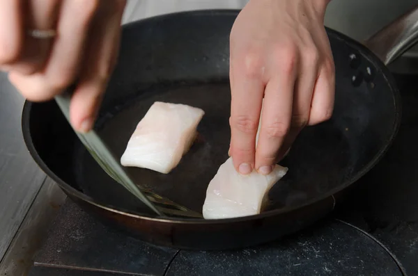 Pan Frito Cubos Filete Pescado Dorado Freír Mantequilla Real Una — Foto de Stock