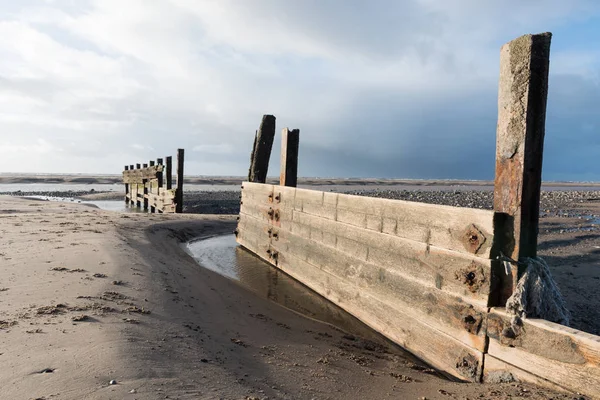 Cleveleys England 2016 Rustic Weathered Wooden Sea Defence Wall Showing — Stock Photo, Image